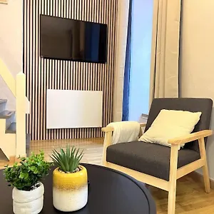 Appartement Montagn'art Studio. 4pers 30m2. Coeur Village., Cauterets